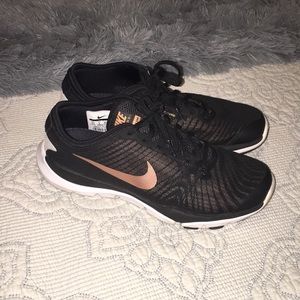 Nike tennis shoes- black and rose gold